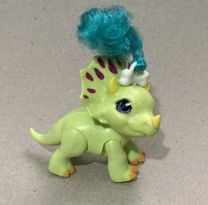 Cave Club Dino Baby Crystals Surprise Triceratops Pet Green Dinosaur Series 1 - Bild 1 von 4