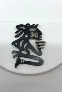 Vtg rare Crown Trifari Brooch Aztec Tribal figure man black Silver tone signed - Picture 1 of 6