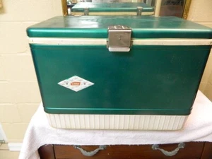Vintage Coleman Diamond Plate Logo Metal Green Cooler / Latch - Picture 1 of 14