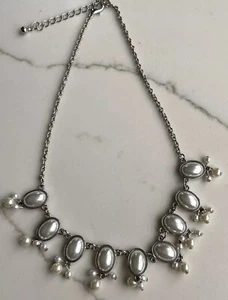 Collar vintage color plata con cuentas de perlas de imitación - Imagen 1 de 3