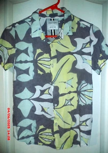 BOY'S DENIM & FLOWER TROPICAL BUTTON UP SHIRT~SIZE 11 / 12 - Picture 1 of 2