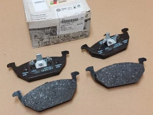 Audi A3 8L Front brake Pad Set 1997-2000 1J0698151J Genuine Saloon Sportback NEW - Picture 1 of 7