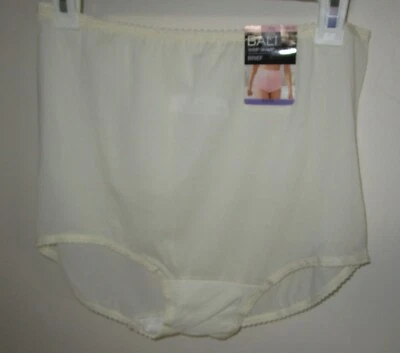 BALI ~ 3XL 10 ~ 2633 ~ NWT Moonlight SKIMP SKAMP Brief Panty - Image 1 of 4