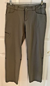 Eastern Mountain Sports Size 8-R Hiking Pants Gray Nylon Spandex Cargo Roll Tab - Picture 1 of 13