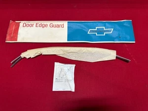 NOS 1966 CHEVROLET CHEVELLE MALIBU SS 2 DOOR EDGE GUARDS GM 986647 - Picture 1 of 2