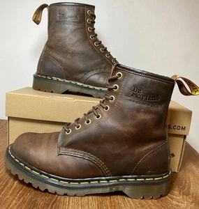 Dr. Martens Docs 1460 Made In England Crazy Horse Leder Stiefel UK 7 EU 42 sehr guter Zustand - Bild 1 von 11