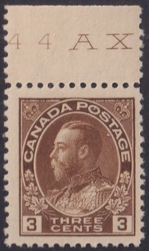 CANADA Sc#107.4 MNH KING GEORGE V  2¢ YELLOW GREEN with UPPER MARGIN - Image 1 of 1