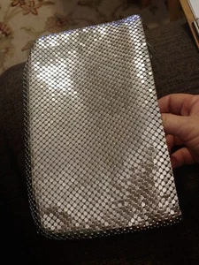 Vintage Whiting & Davis Womens Small Silver Mesh Lined Clutch Purse  - Picture 1 of 9