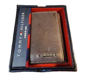 NWT Tommy Hilfiger, Dark Brown, Leather Trifold wallet