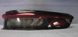 Luz trasera lateral del pasajero Jeep Grand Cherokee 2021-2023 OEM 68421132AD - Imagen 1 de 8
