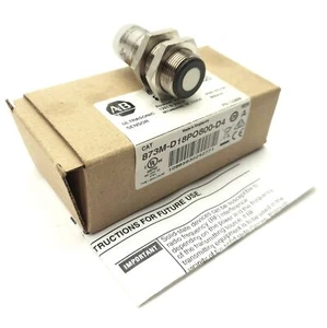 Sensor ultrasónico Allen Bradley 873M-D18PO800-D4, rango de 800 mm, PNP NO, 10-30VDC - Imagen 1 de 2