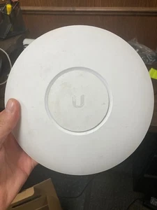 SET OF 5 Ubiquiti Networks UAP-AC-PRO 1300Mbps Wireless Access Point - Picture 1 of 4