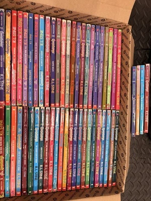 Rare Huge Lot of 52 Goosebumps Books R.L. Stine, 1st Editions, Give Yourself - Image 1 of 4