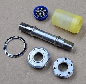 Soporte inferior Campagnolo Croce d'Aune 70 SS x 111 mm hilo italiano coro XLNT - Imagen 1 de 4