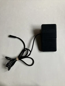 Pedal neumático de control de velocidad para máquina de coser MCPK Electronic 988667-001 - Imagen 1 de 12