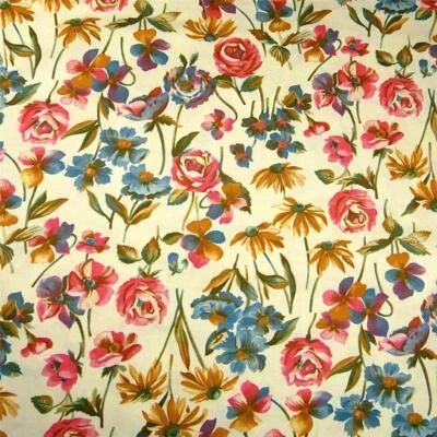 Absolutely Superb Vintage Cotton, Pink Roses & Daisies on Ivory, Per 17"Lx44"W - Image 1 of 3