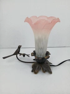 Tiffany Style Lily Lamp White & Pink Lily Shade On Antique Style Metal Leaf Base - Picture 1 of 20