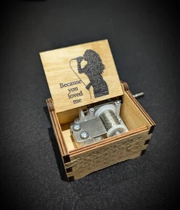 Boîte à musique en bois Céline Dion Because you loved me - Personnalisable - Photo 1/6