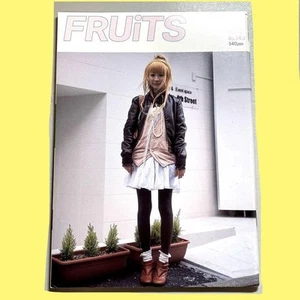 FRUiTS 2009 June No.143 Japanese Street Fashion Magazine JAPAN Harajuku - Picture 1 of 15