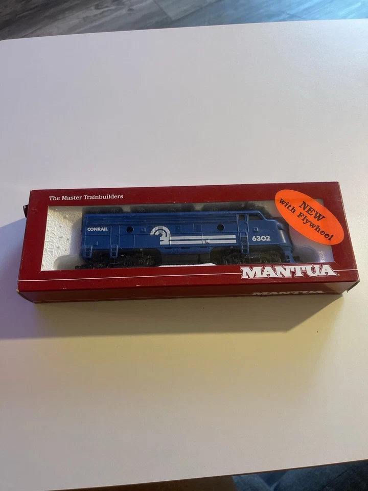 Mantua HO Scale F7 Diesel Locomotive Conrail #6302 Blue – NEW with Flywheel - Image 1 of 1