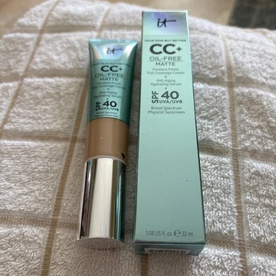 It Cosmetics Your Skin but Better CC+ SPF40 Oil-free Matte  — Light NEW IN BOX - Image 1 of 2