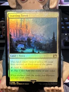 Starting Town Final Fantasy Foil - Foto 1 di 1
