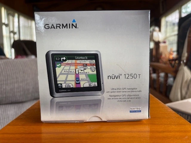 Garmin Nüvi 1250 GPS Navigation Unit New In Box - Image 1 of 4