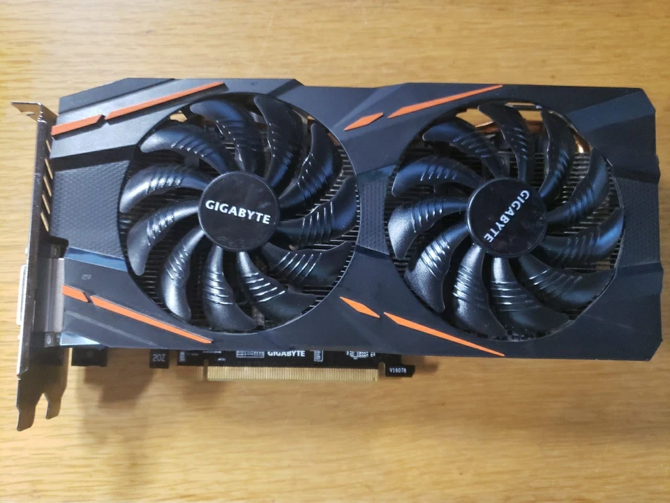 Apple Mac Pro EFI bootscreen flashed GIGABYTE Radeon RX 480 4GB - Image 1 of 4