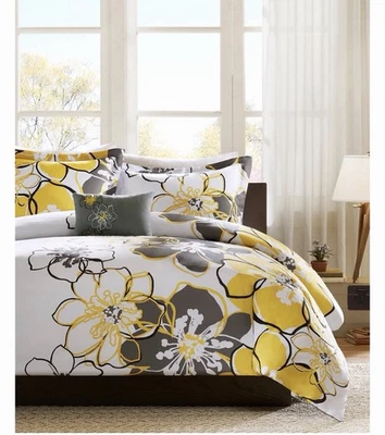 Intelligent Design 4-Piece Duvet Set, Full/Queen Yellow/White/Floral - Image 1 of 4