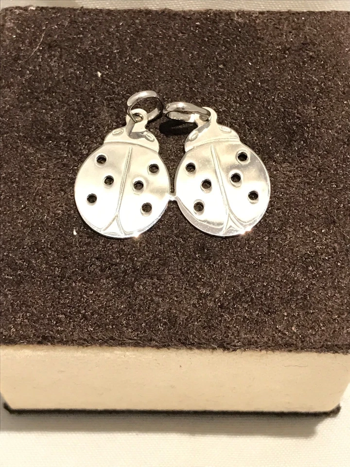 CIONDOLO DIVISIBILE COCCINELLE IN ARGENTO-GIOIELLERIA OTTAVIANI ROMA - Immagine 1 di 1