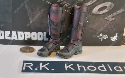 Hot Toys MMS505 Dusty Deadpool 1/6 action figure's boots / shoes only - Image 1 of 4