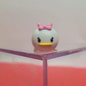 Disney Tsum Tsum Vinyl Medium Daisy Duck - Picture 1 of 8