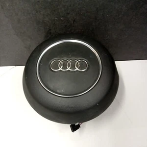 Audi A1 2016 (MK1 8X Facelift) volante RHD - OEM 8X0880201C - Imagen 1 de 8