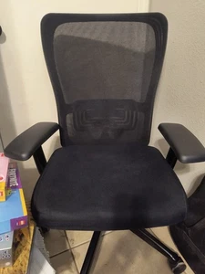BASIC HAWORTH ZODY VERY EXECUTIVE ADJUSTABLE OFFICE CHAIR BLACK MESH - Picture 1 of 4