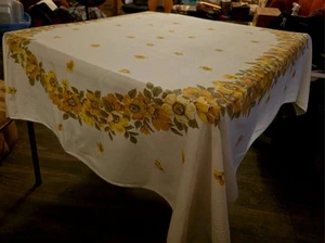 TC40 Mantel Vintage Impreso a Mano Rosas Amarillas 54 X 54 Perfecto SHABBY Elegante - Imagen 1 de 4