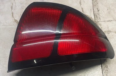 1995-2001 CHEVY LUMINA Right Tail Light quarter panel mounted OEM Foto 1 de 4