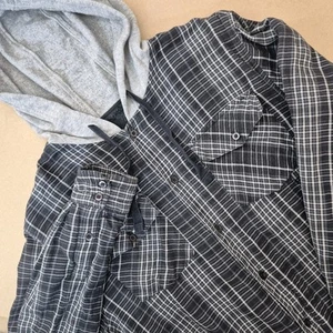 Prana Kapuzen Flanell Button-Down Jacke Herren Medium gefüttert schwarz grau kariert - Bild 1 von 9