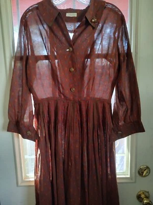 Vestido midi vintage de algodón años 50, plisados de botones de latón, cuello, mangas con puños. Foto 1 de 4