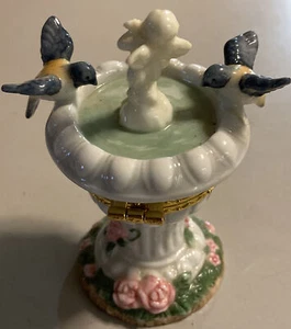 Porcelain Bird Bath Keepsake Box - Picture 1 of 3