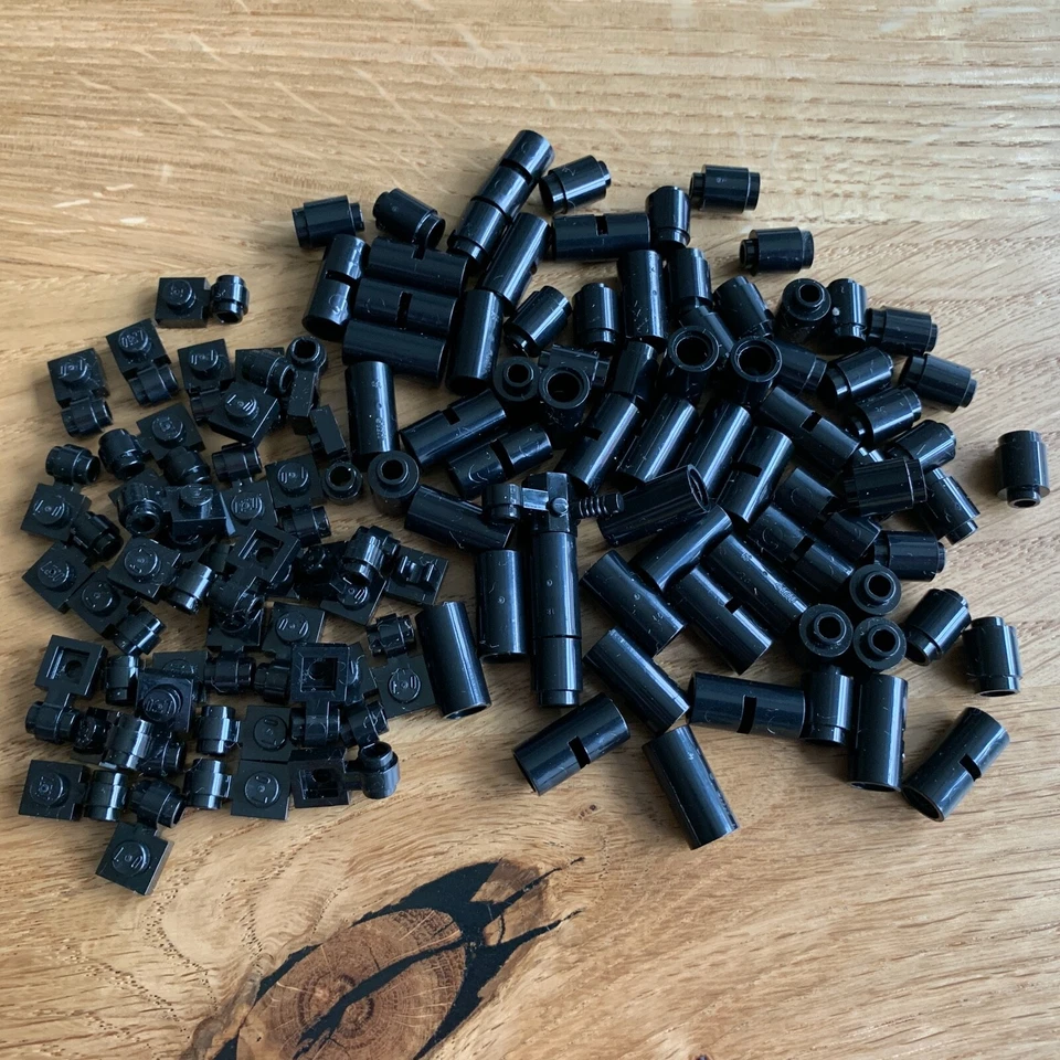 105 LEGO BLACK 1X1 PARTS - PLATE TUBE CONE - BATMAN Star Wars MARVEL CITY - Image 1 of 1