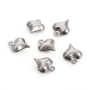 ¡50 piezas! Dijes divertidos de acero inoxidable ligeros plateados pequeños soplos corazón amor - Imagen 1 de 2