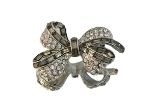 Strass Schleife Brosche Anstecknadel Baguettes und runde Steine silberfarben Vintage - Bild 1 von 4