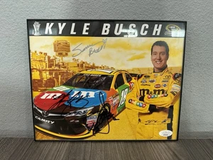 Kyle Busch Joe Gibbs & Samantha Busch Signed Color 8x10 Photo JSA COA Framed - Foto 1 di 8