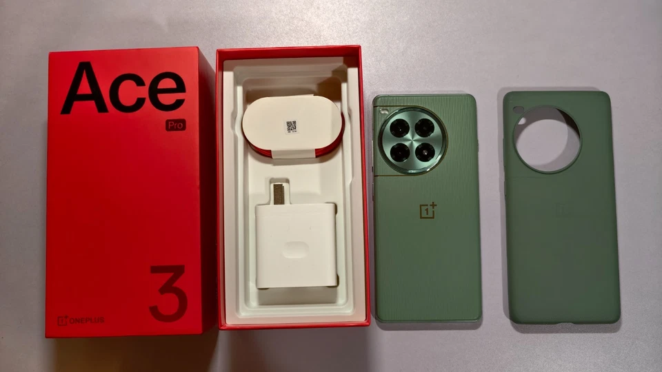 OnePlus Ace 3 Pro - 12GB RAM - 256GB - Image 1 of 4