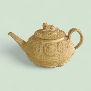 Wedgwood Caneware Teapot With a Spaniel Finial - Picture 1 of 12