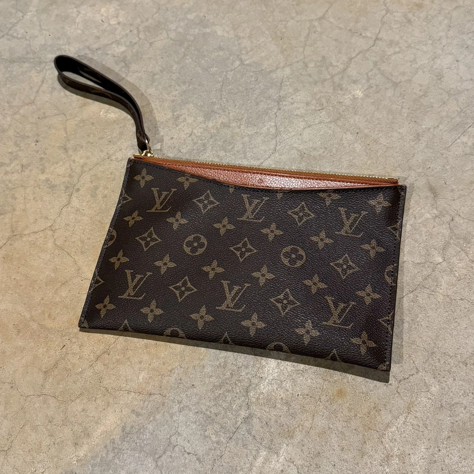 Louis Vuitton Monograma Nivel Muñequera Pochette Neverfull Bolsa Cremallera Bolso Marrón Foto 1 de 4
