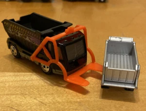 Vintage 2001 MATCHBOX BLACK TRASH TRUCK RARE Original Old Car w/metal Dumpster + - Picture 1 of 12