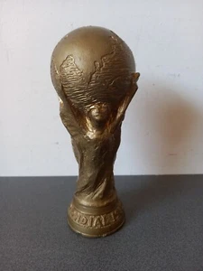 REPLIQUE TROPHÉE COUPE DU MONDE MONDIAL 1982 ESPAGNE HAUTEUR 25 CM POIDS 1,775 K - Bild 1 von 12