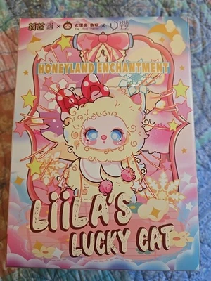  Плюшевая игрушка Lila's Lucky Cat Honeyland Enchantment запечатанная слепая коробка   - Изображение 1 из 4