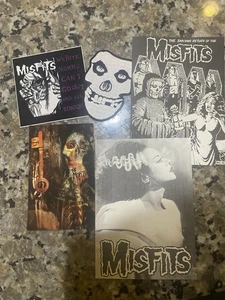 Lotto di 5 oggetti disadattati cartolina patch sticker vintage anni 90 - Foto 1 di 6